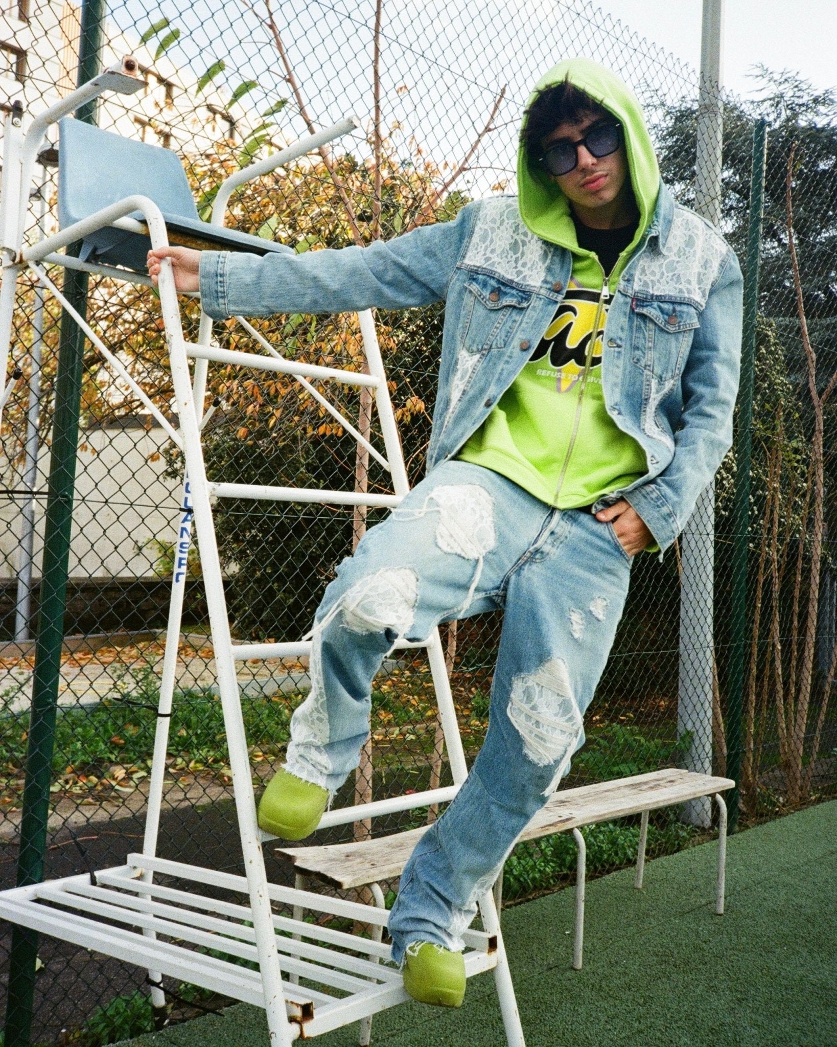 ACTI ZIP UP HOODIE - TIZZIL