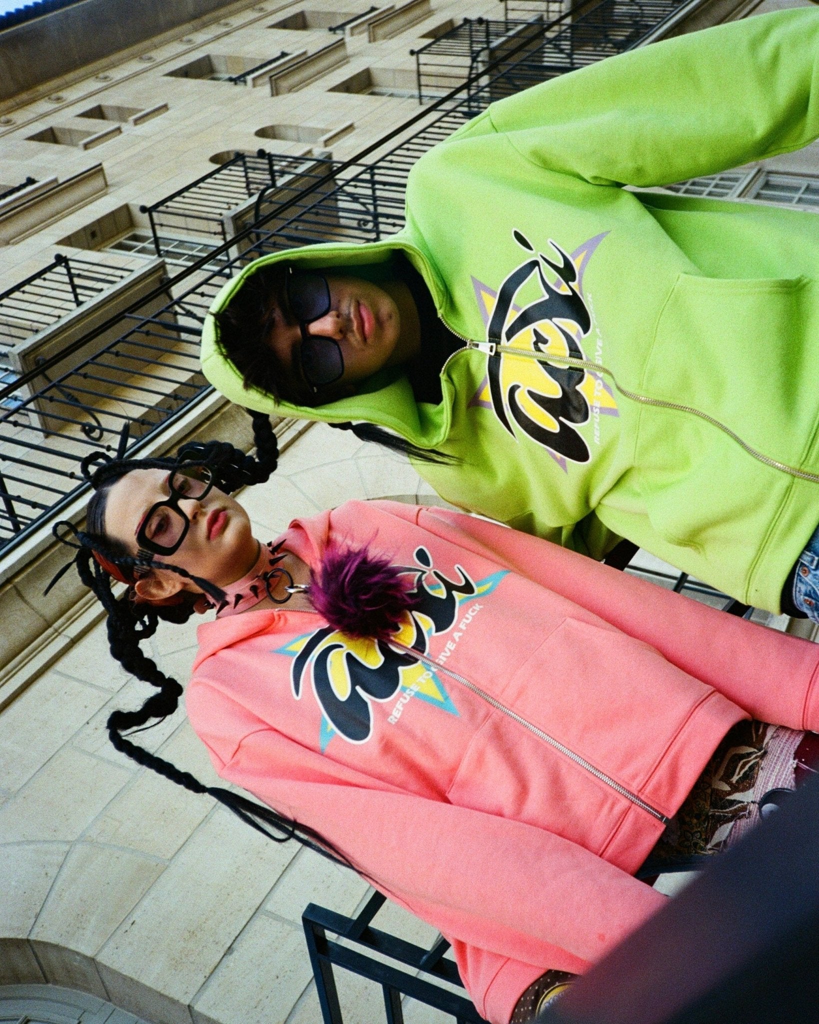 ACTI ZIP UP HOODIE - TIZZIL