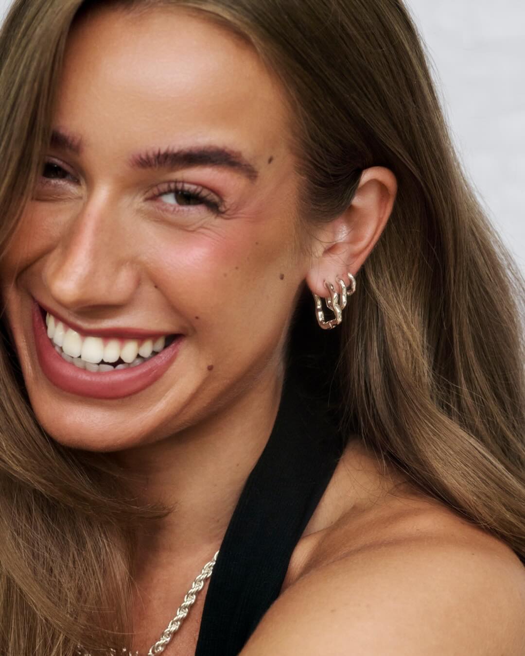 Arus Hoops - Silver - TIZZIL