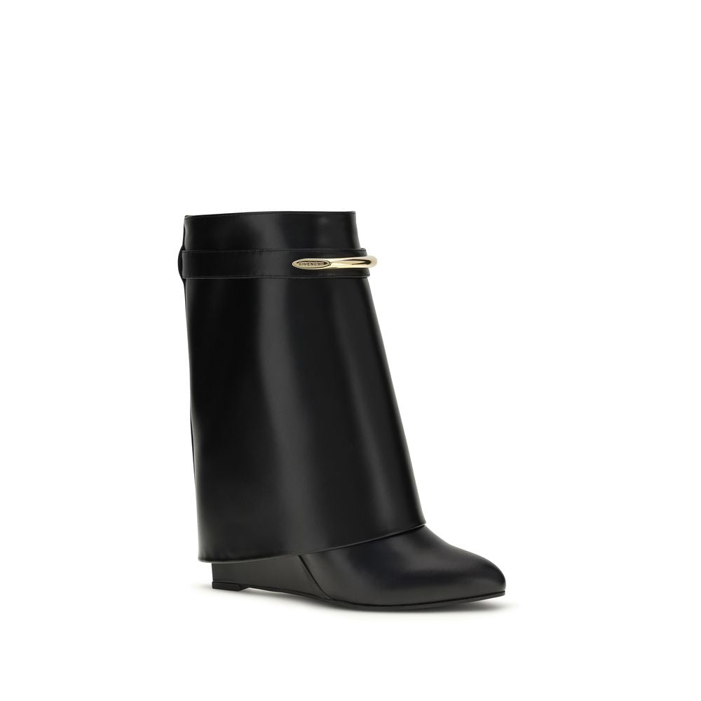 Black Calf Leather Bos Taurus Ankle Boots - TIZZIL