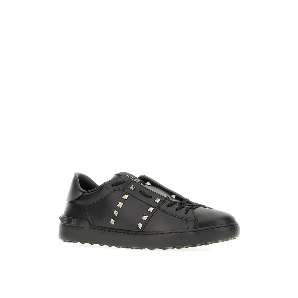 Black Leather Low Top Sneakers - TIZZIL