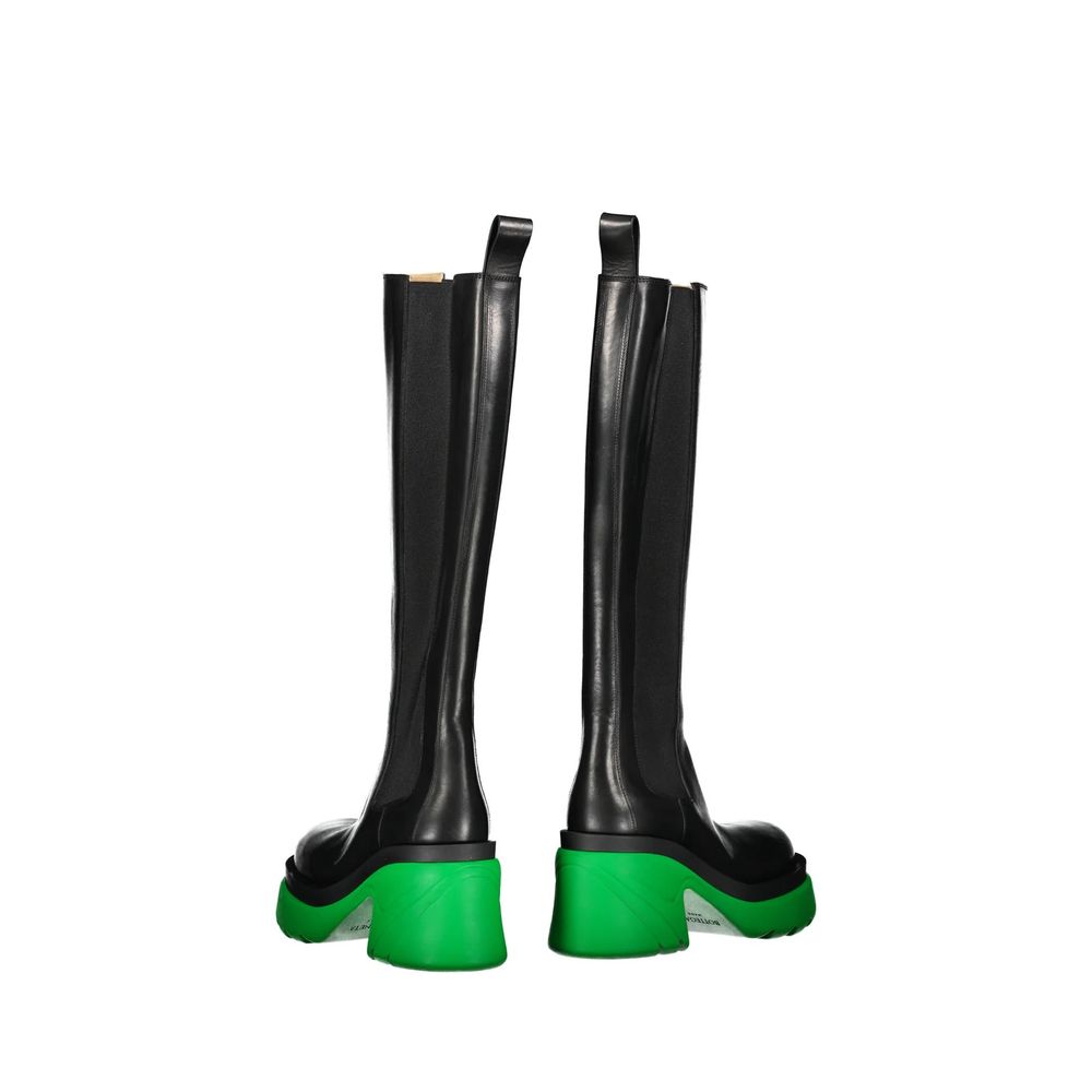 Black Leather Over The Knee - TIZZIL