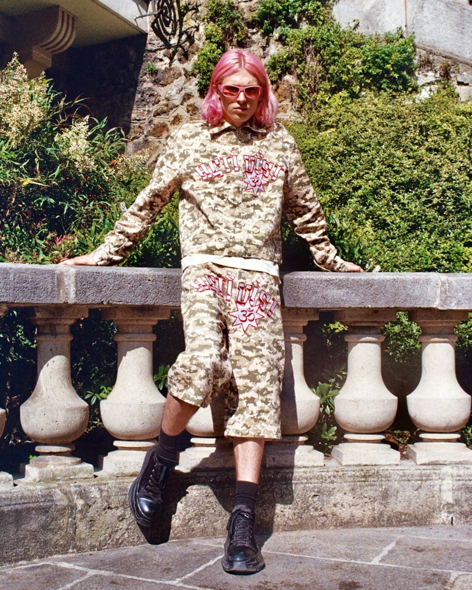 CAMO DENIM SHORTS - TIZZIL