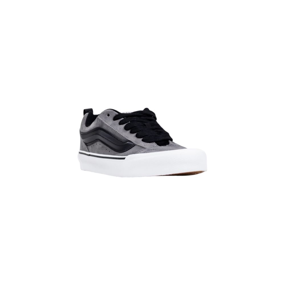 Gray Leather Low Top Sneakers - TIZZIL